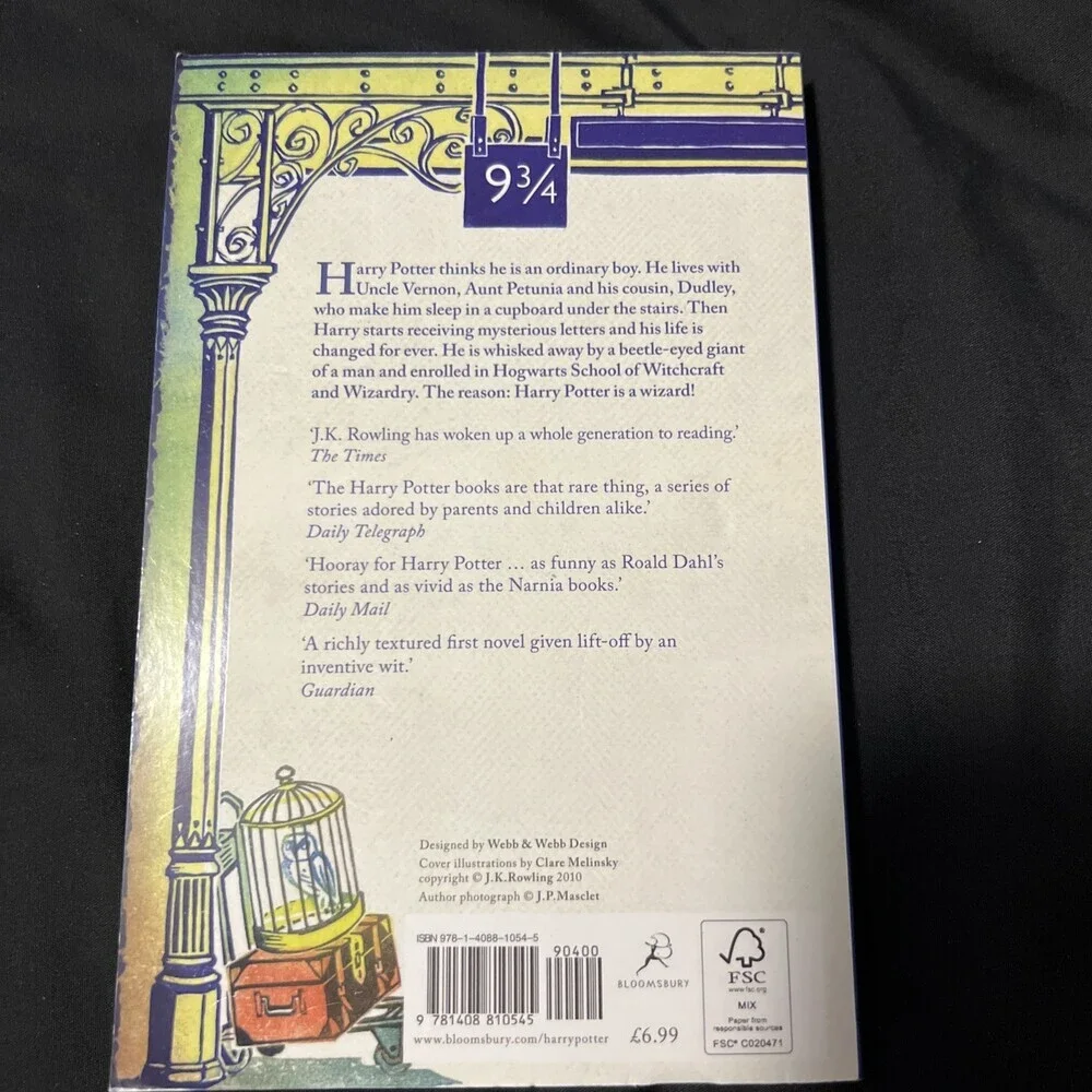 Harry Potter and the Philosopher's Stone (Harry Potter Signature